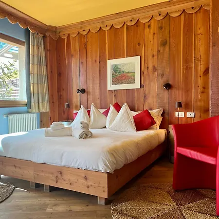 Ξενοδοχείο Nest 4*