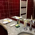 Nest Hotel 4*