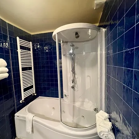 Hotel Nest